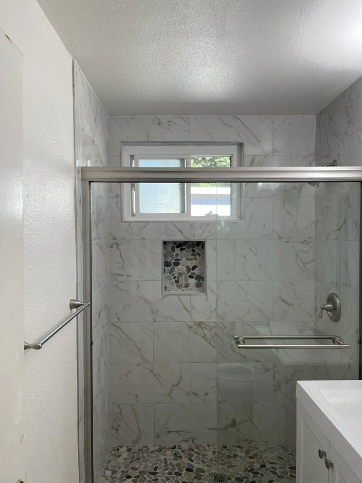 Slide of Mc Construction