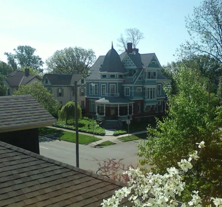 Slide of Mc Cumsey Construction