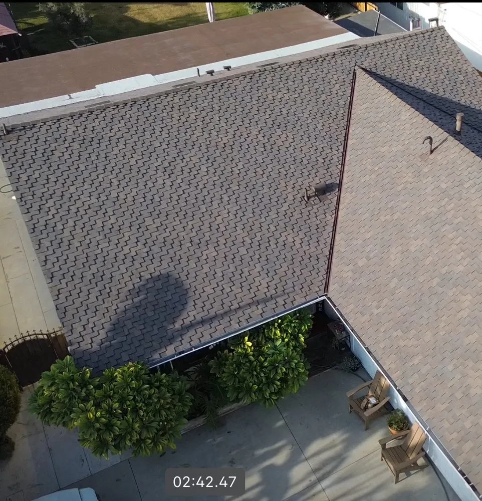 Slide of MC Elite Roofing