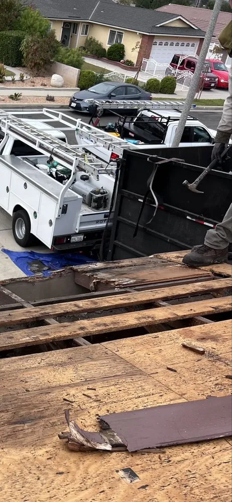 Slide of MC Elite Roofing