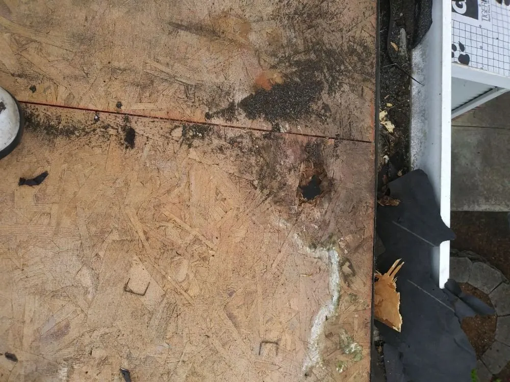 Slide of MC Roofing & Construction