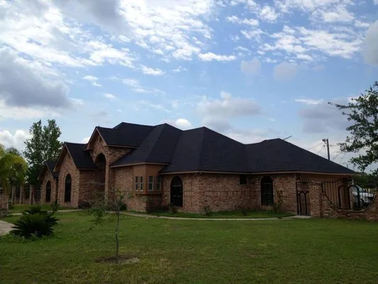 McAllen Valley Roofing Logo