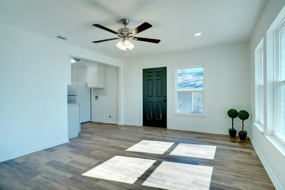 Slide of McEntire Construction Services