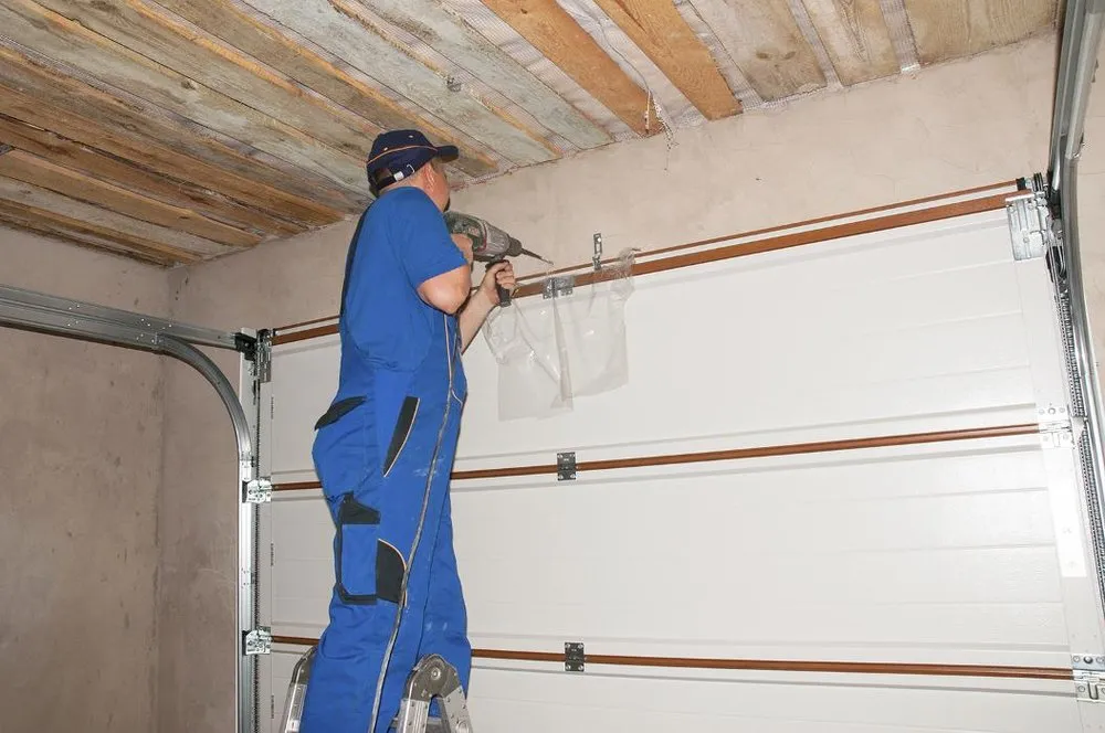 Licensed storm damage roof repair in Sylmar, CA by MCK Construction