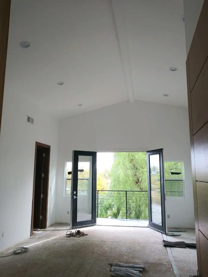 Licensed flat roof repair in Sylmar, CA by MCK Construction