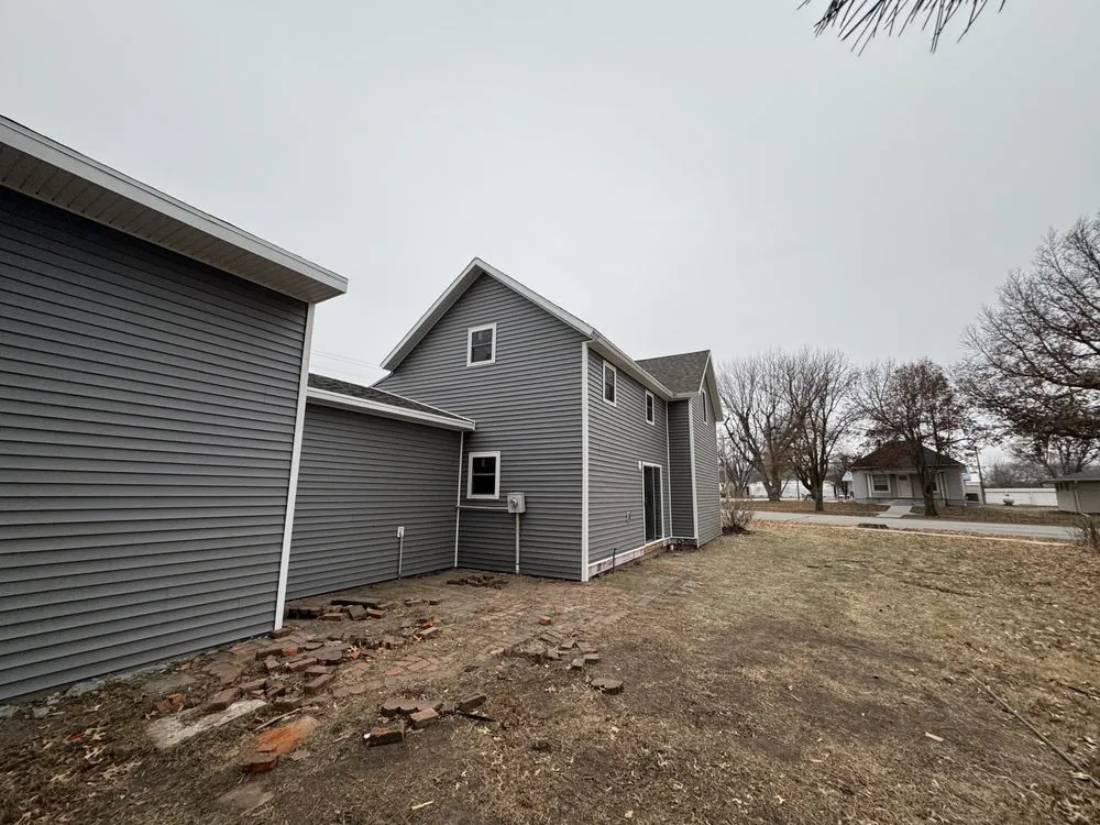 Reliable roof replacement experts serving Bruning, NE - MCK Contracting