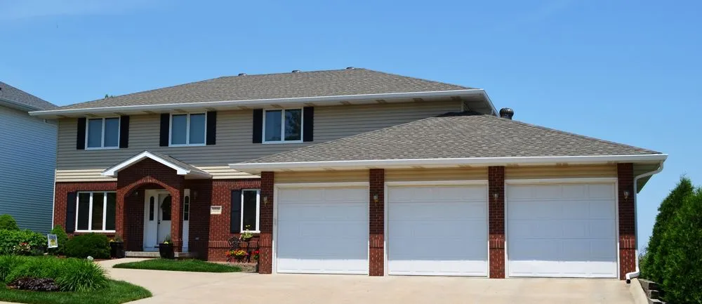 Slide of McKinnis Roofing & Sheet Metal