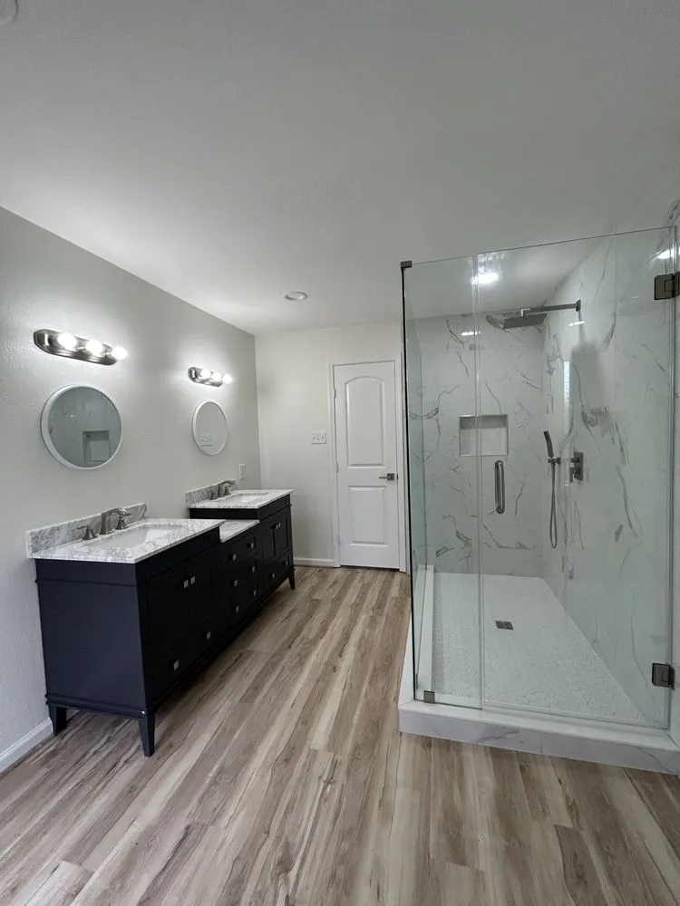 Slide of MCM Construction & Roofing