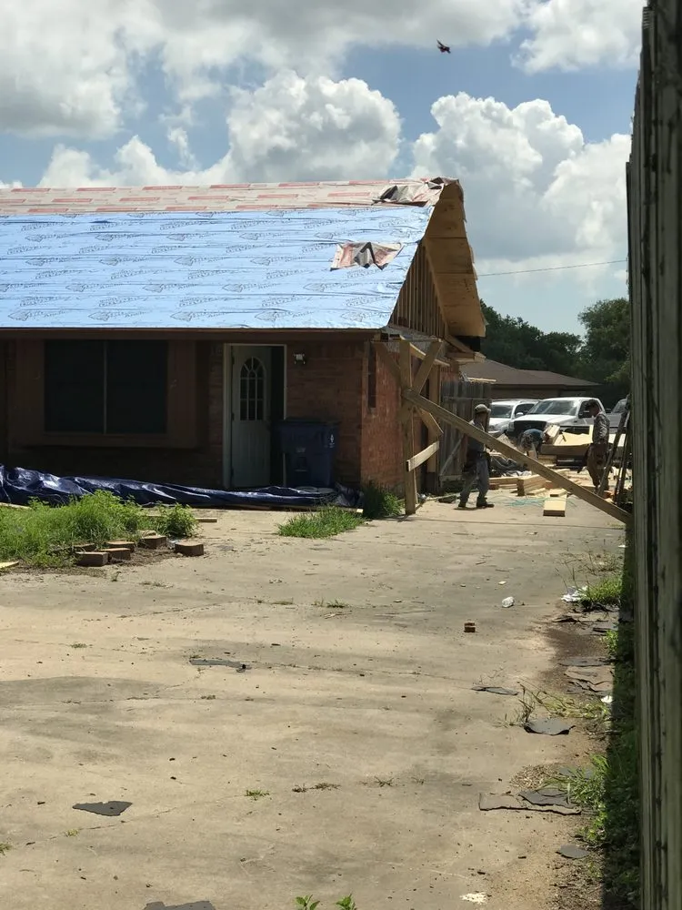 Slide of MCM Construction & Roofing