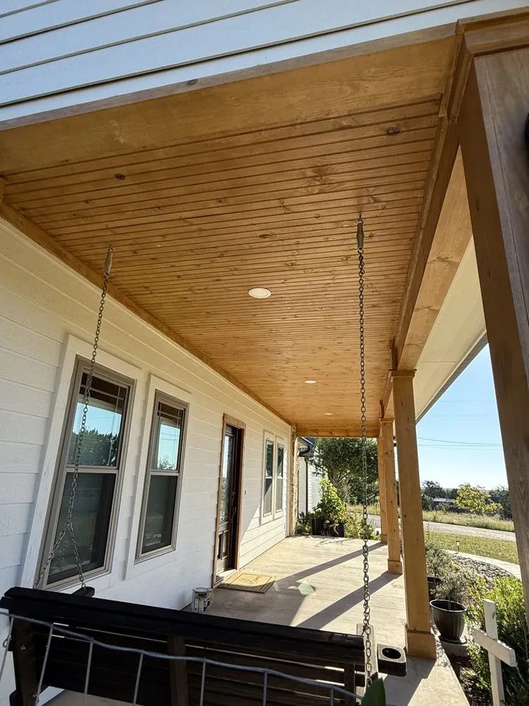 Slide of MCM Construction & Roofing