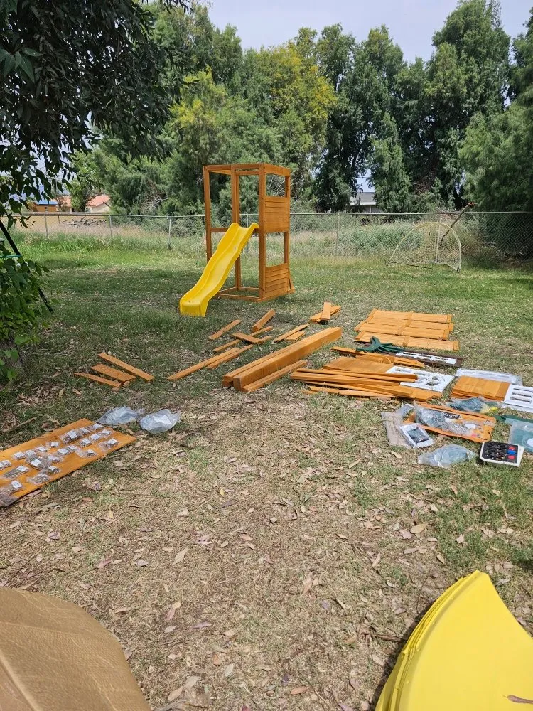 Slide of MCM Handyman