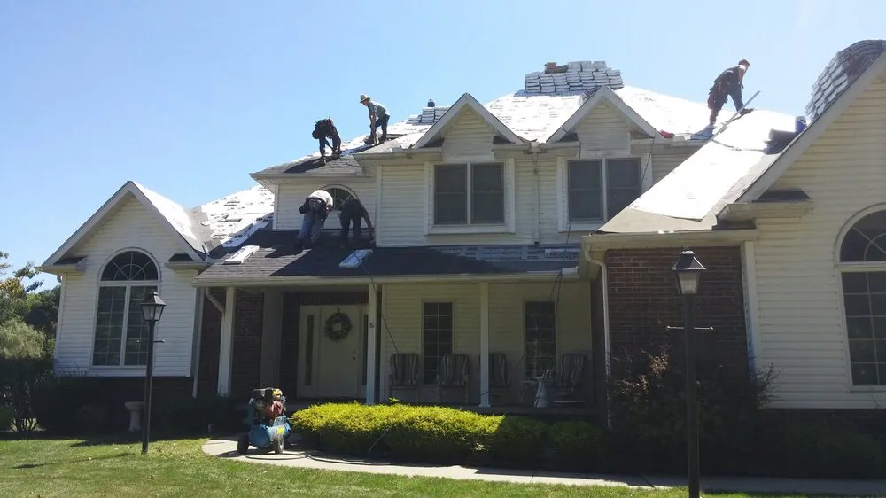 Slide of MCR Construction And Roofing