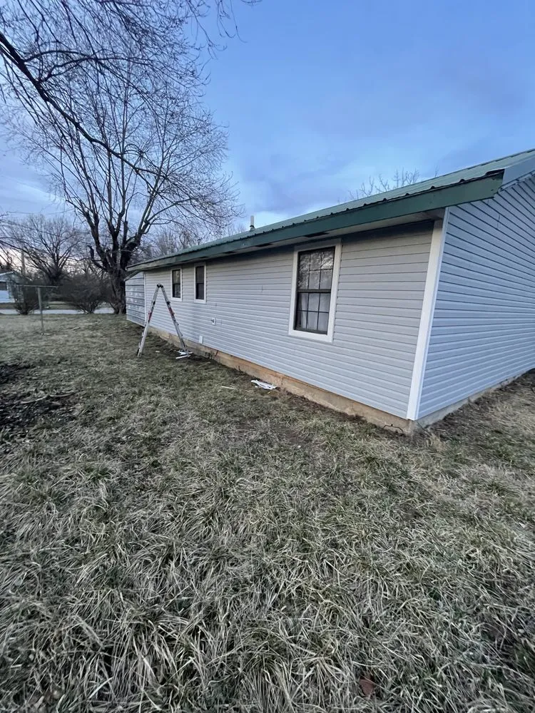 Slide of MD Roofing and Construction