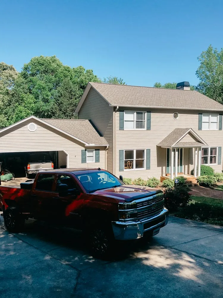 Emergency storm damage roof repair experts serving Gray Court, SC - MD Roofing And Repair