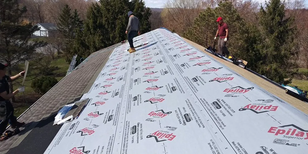 Slide of M&D Roofing