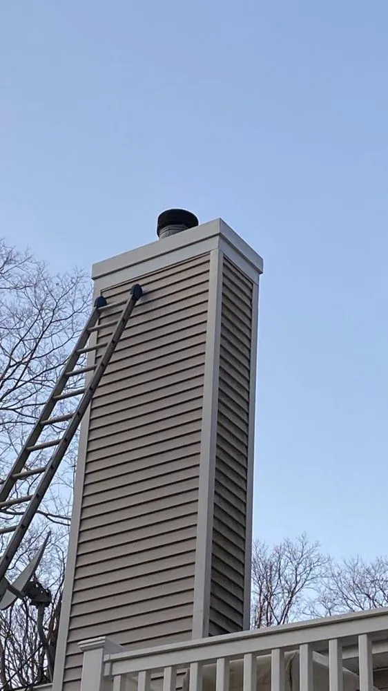 Slide of M&D Roofing