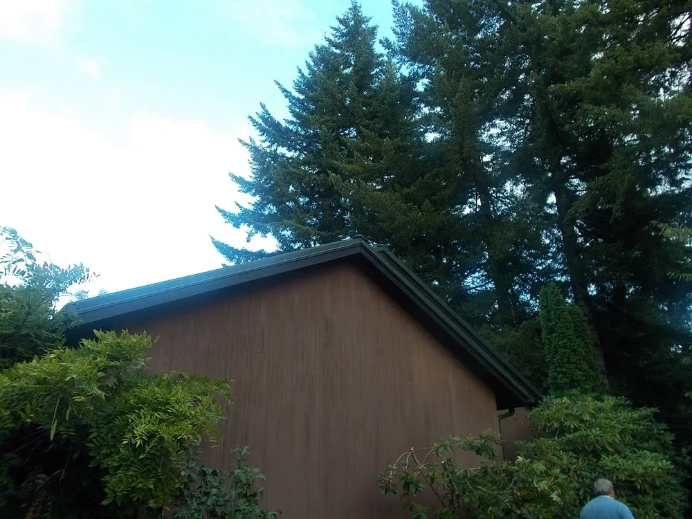 Slide of MD&D Construction