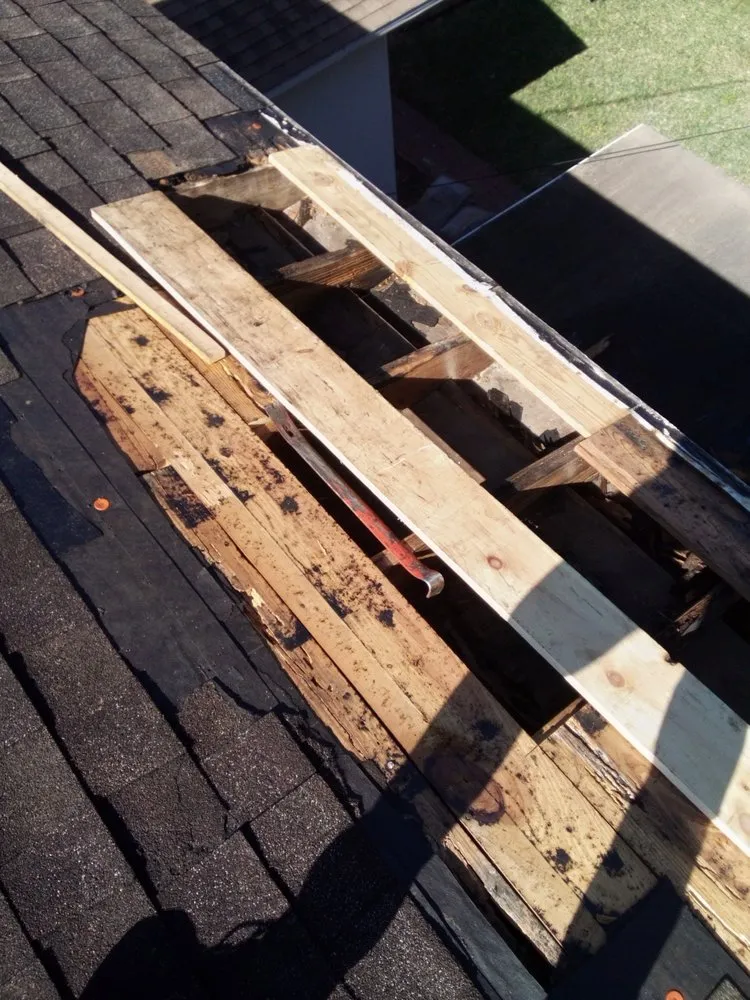 Slide of MDK Roofing