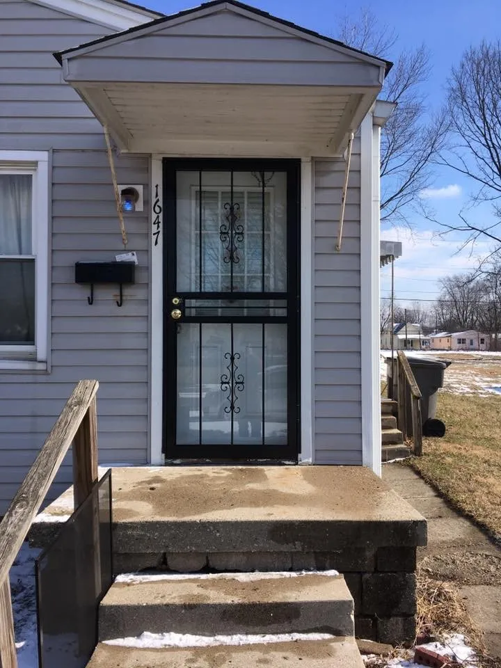 Slide of Mean Green Cuts & Exteriors