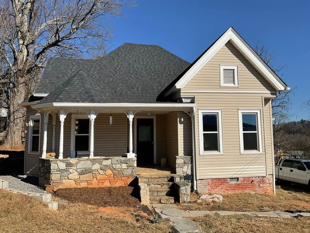 Reliable flat roof repair in Mill Spring, NC - Mech Roofing and Gutter