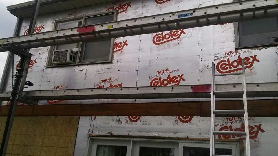 Slide of Mechas Construction