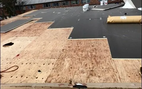 Slide of Mechas Construction