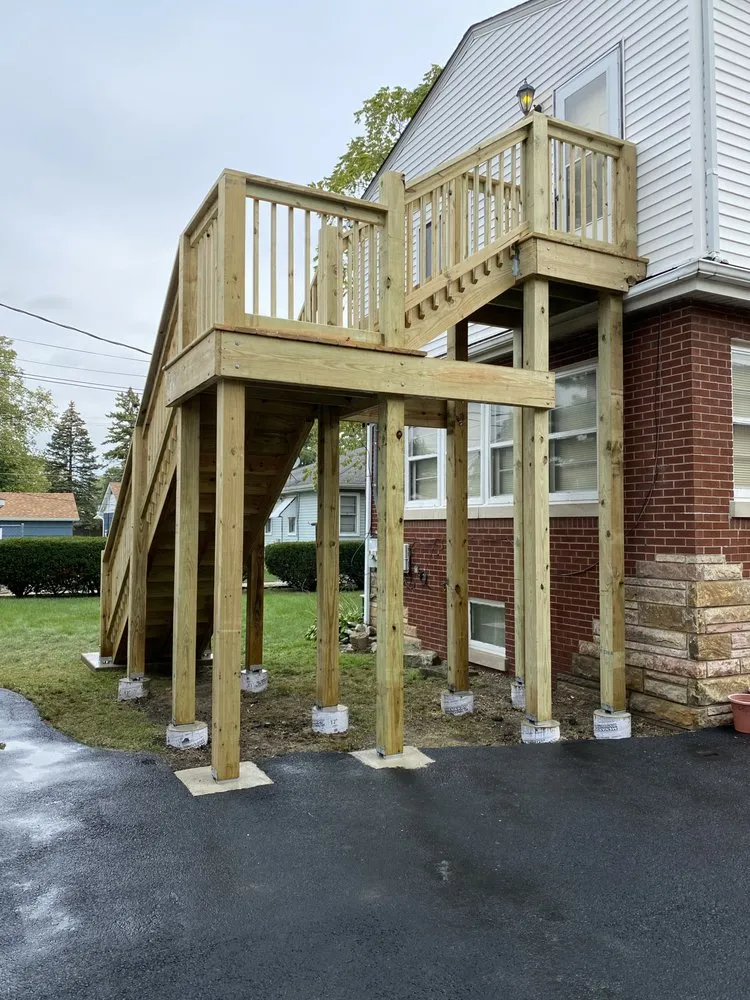 Slide of Medina Construction