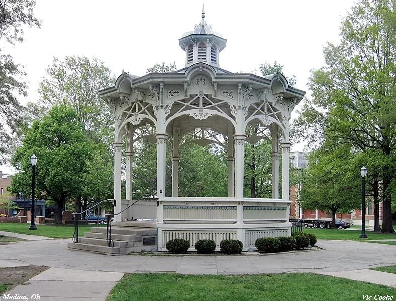 Slide of Medina Roofing