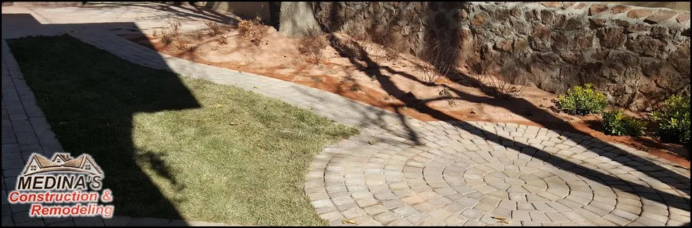 Slide of Medina's Construction & Remodeling