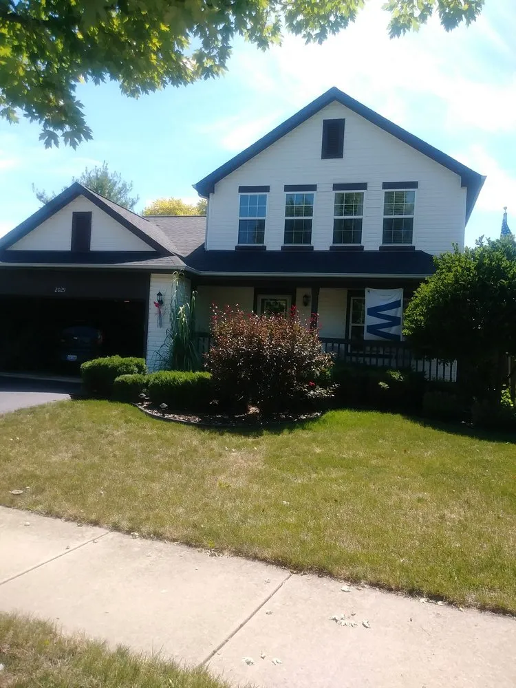 Slide of Medina's Siding