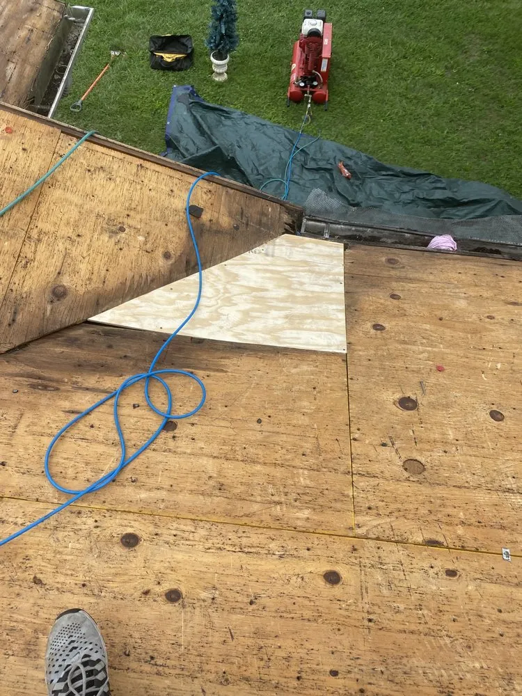 Slide of Mejia Roofing & Construction