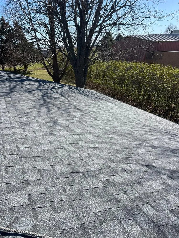 Local residential roofing service near you across Moines, IA - Mejia Roofing