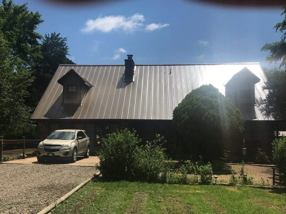 Slide of Mel Harris Company