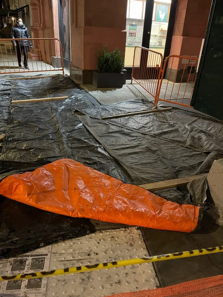 Slide of Melange Restoration