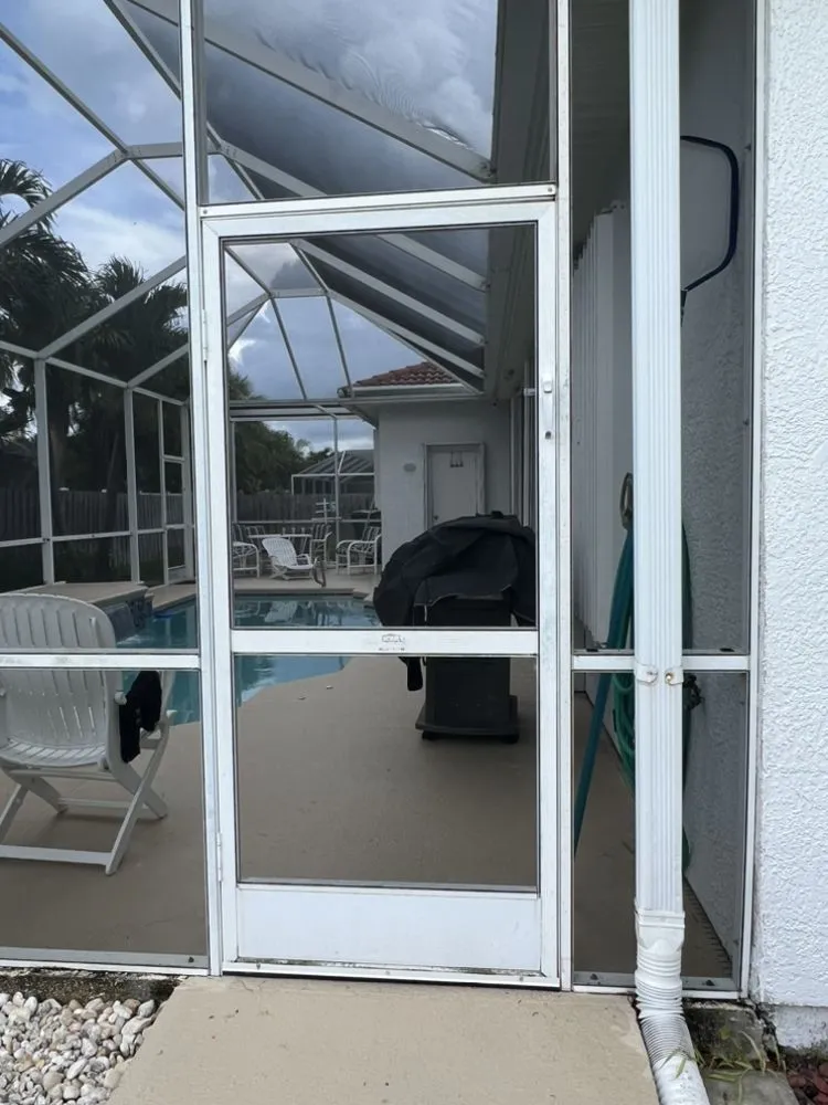 Slide of Melbourne Screen Repairs