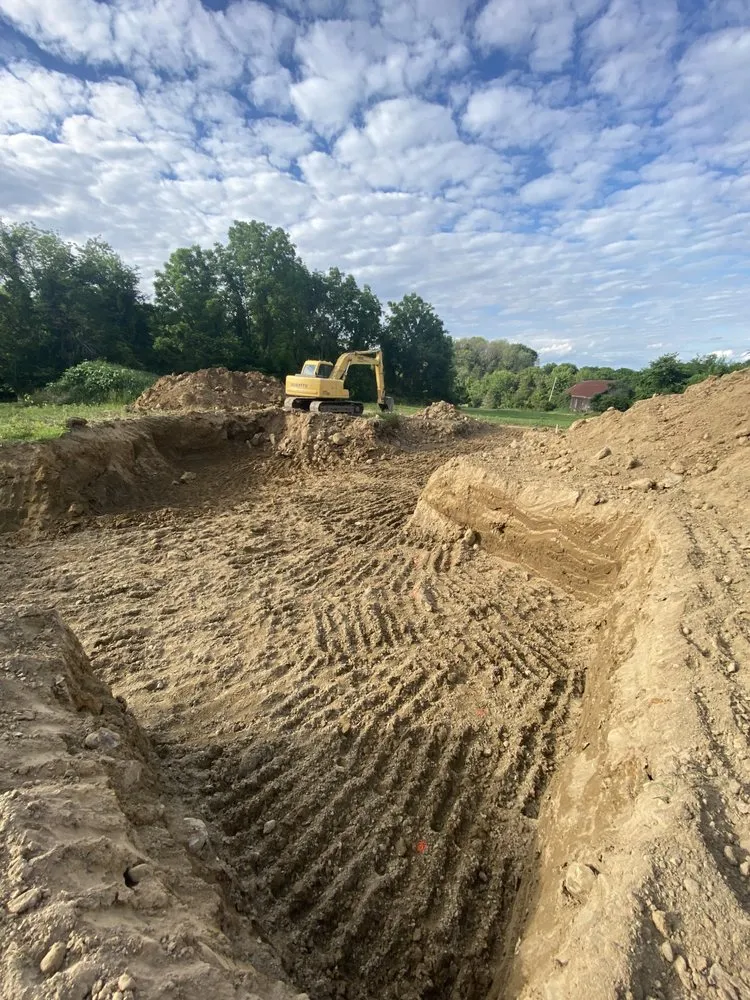 Slide of Mele Building & Excavation