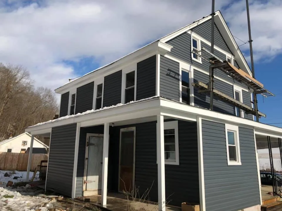 Slide of Melendez Construction