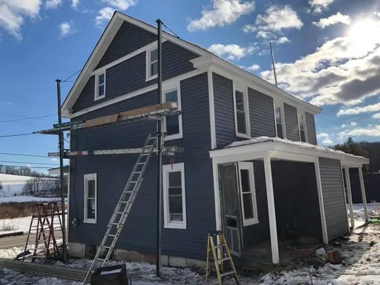 Melendez Construction Logo