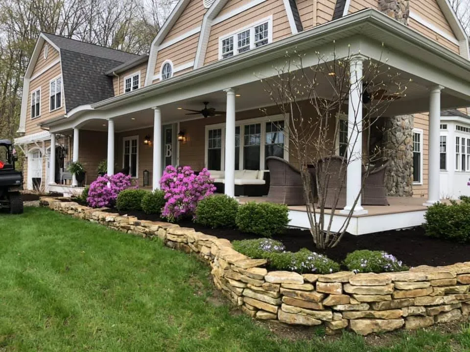 Slide of Melo Roofing