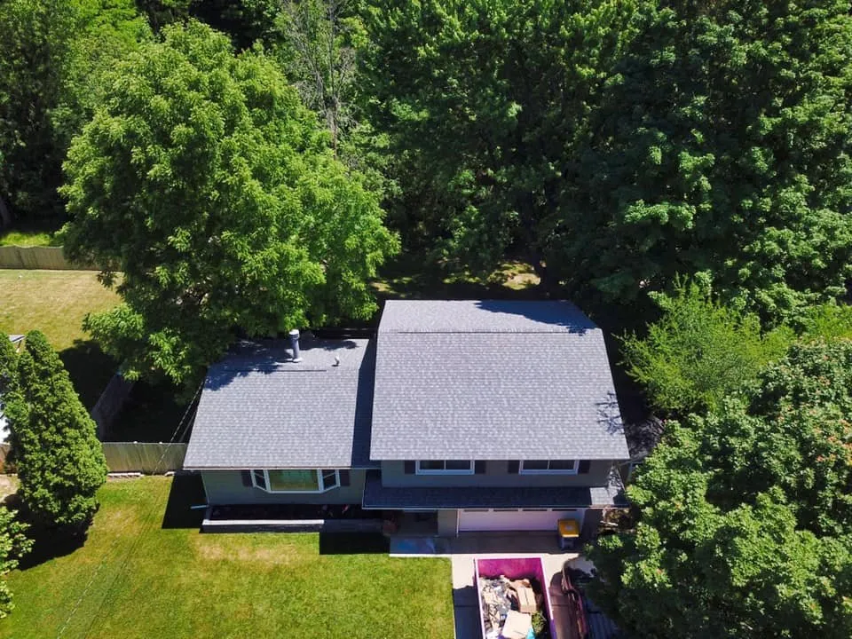 Slide of Melo Roofing