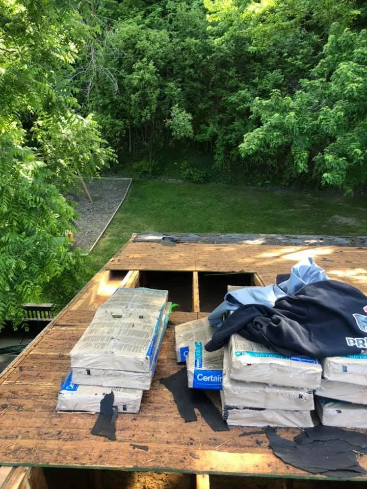 Slide of Melo Roofing