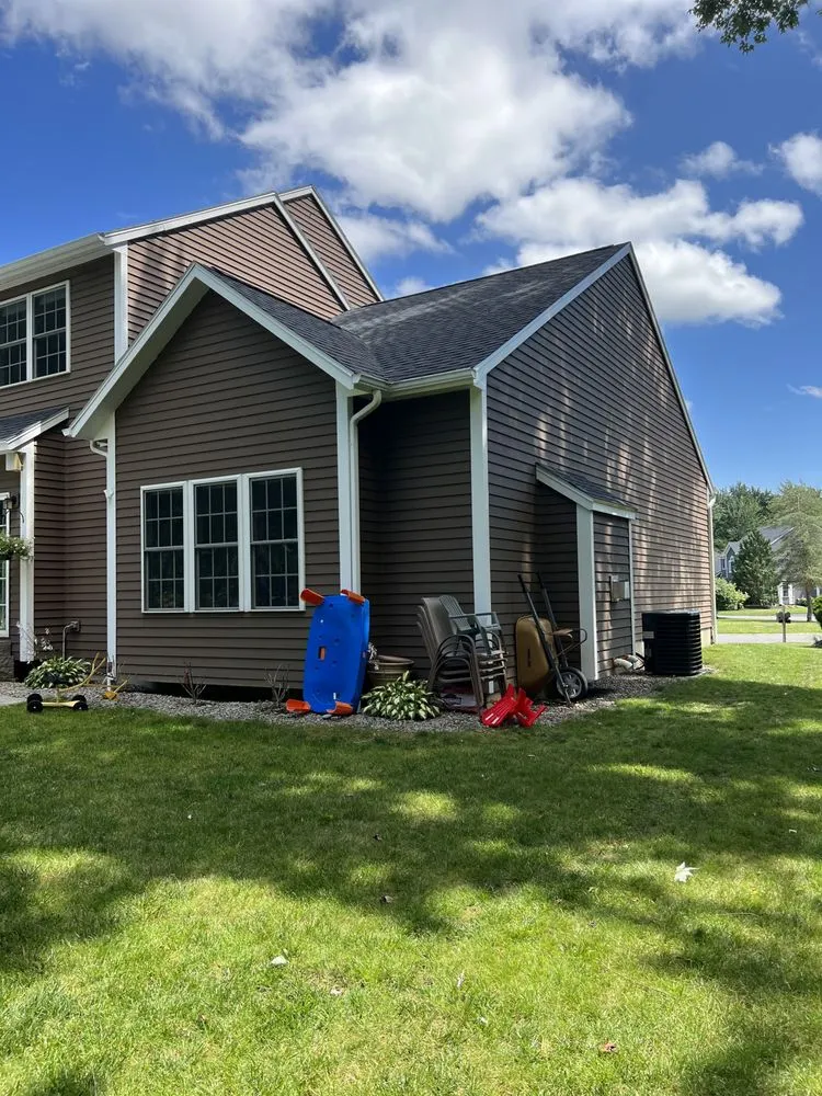 Slide of Melo Roofing