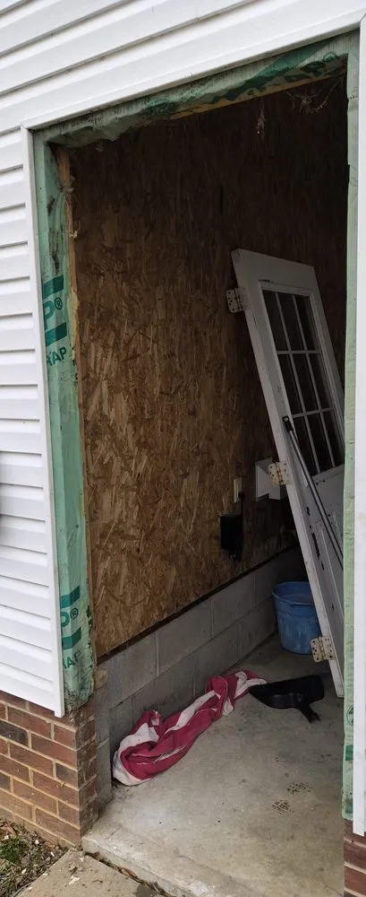 Slide of Melvin & Selvin Metal Roof