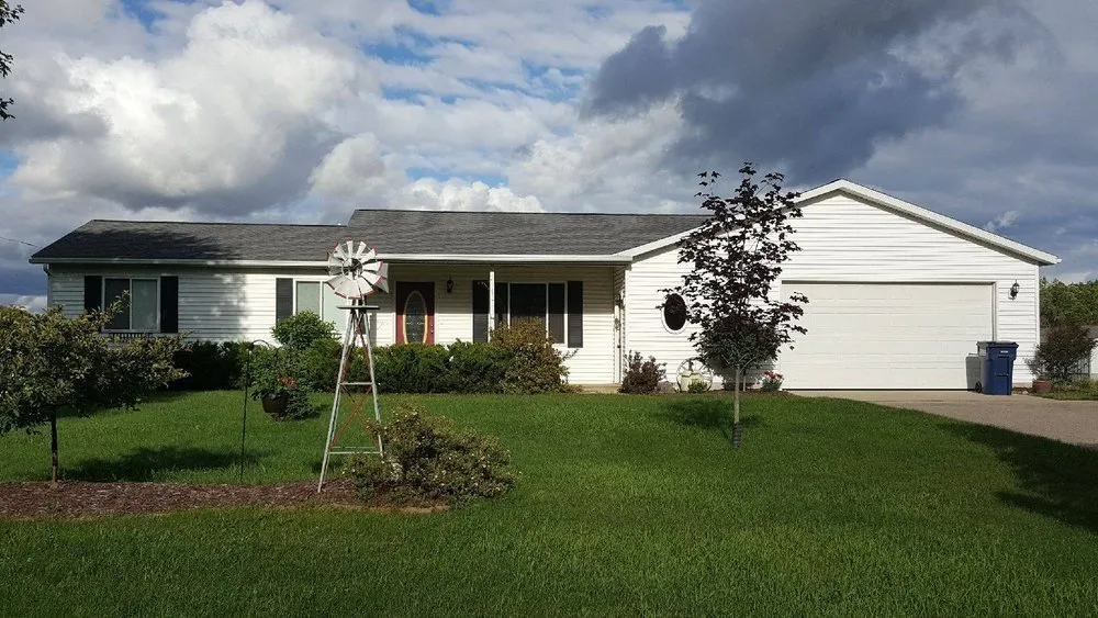 Slide of Melvin Belk Roofing