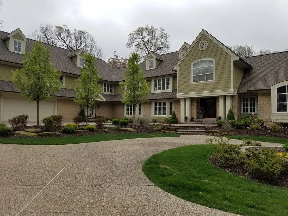 Slide of Melvin Belk Roofing