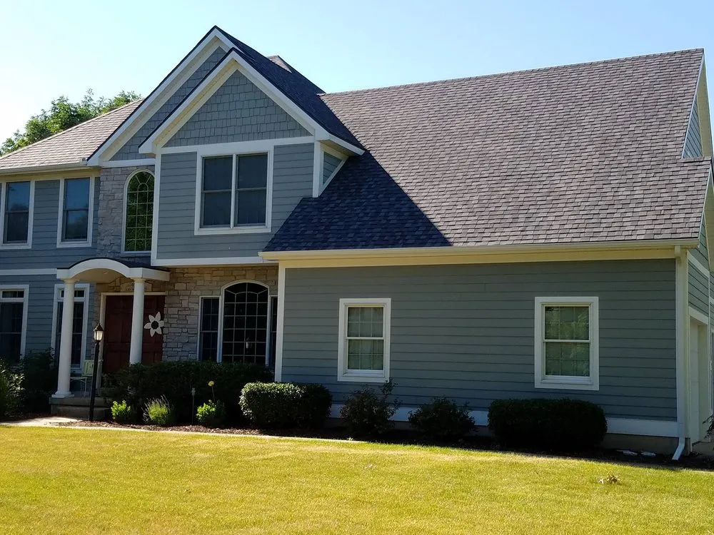 Slide of Melvin Belk Roofing