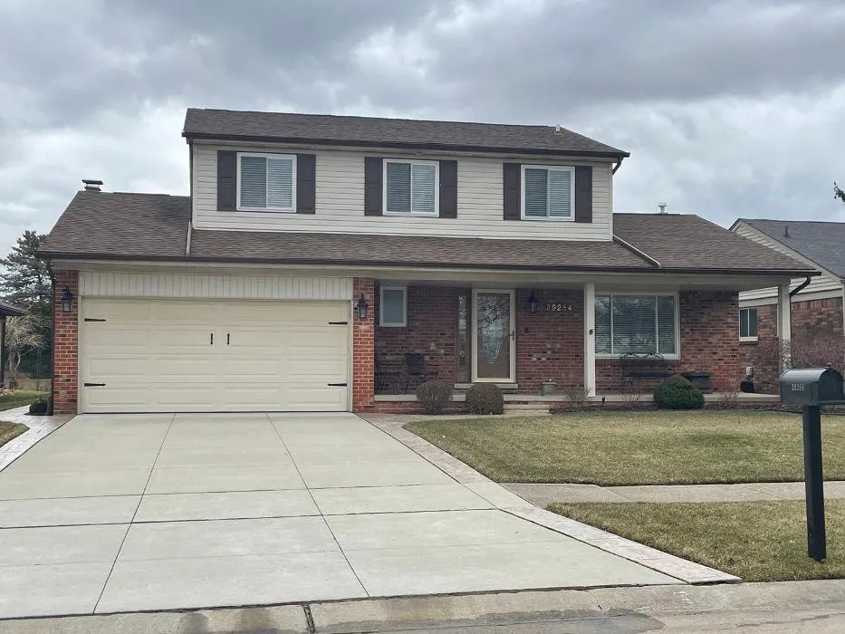 Slide of Men at Work Contractors & Roofing