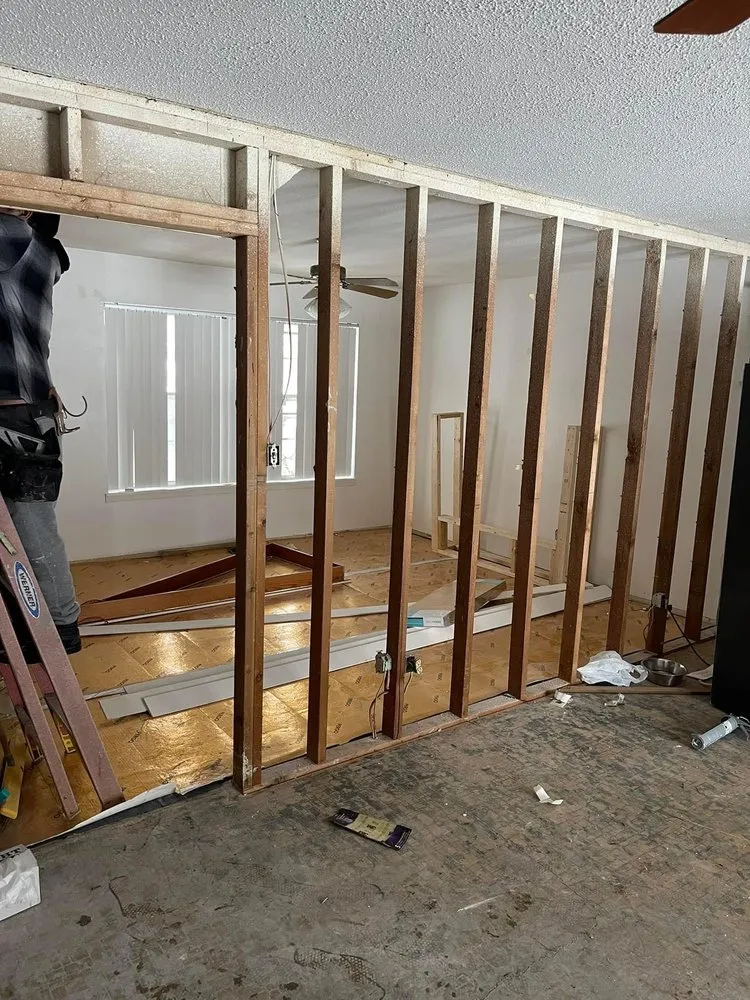 Slide of Men Of Many Hats