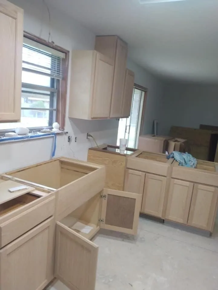 Slide of Men Of Many Hats