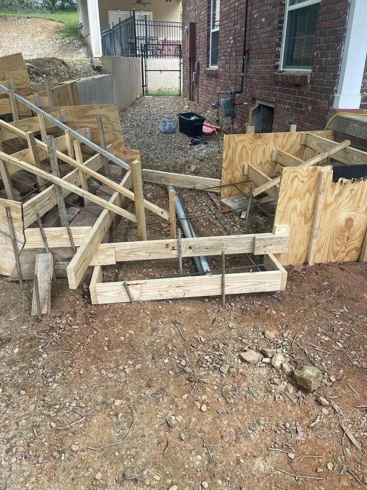 Slide of Men Of Many Hats